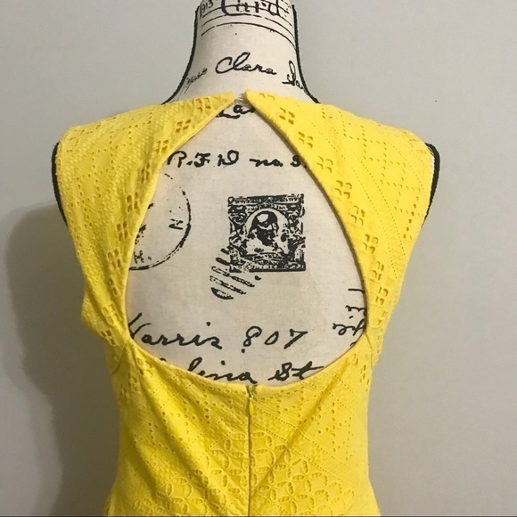 Maggy London Soleil Ribbon Eyelet Sheath  Dress - Picture 4 of 7